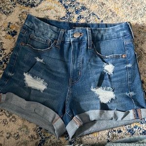 High rise curvy shorts